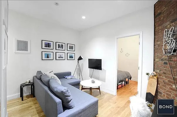 Rented by Bond New York | media 6