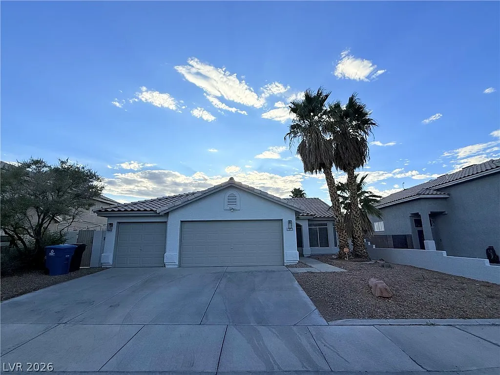 3 bed, 2.0 bath, 1587 sqft, $2,499 — Photo 1