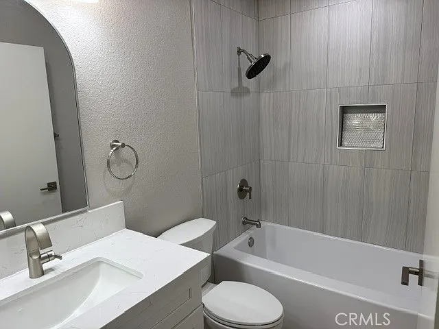 24936 Villarente St — Photo 12