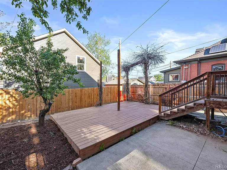 3019 N Gaylord St — Photo 17