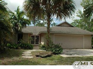 18040 W Sycamore Dr, Loxahatchee, FL 33470