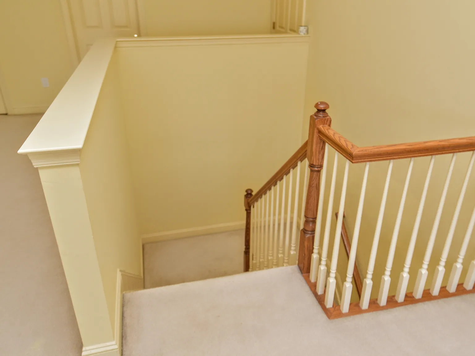 3 bed, 2272 sqft, $5,200 — Photo 1