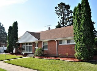 9921 Devonshire St, Westchester, IL 60154