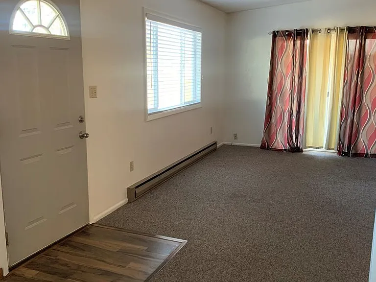 2490 Nile St — Photo 3
