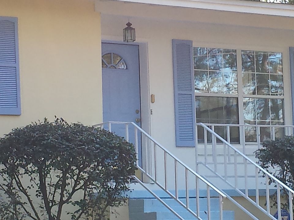 1st image of 1115 N Magnolia Dr