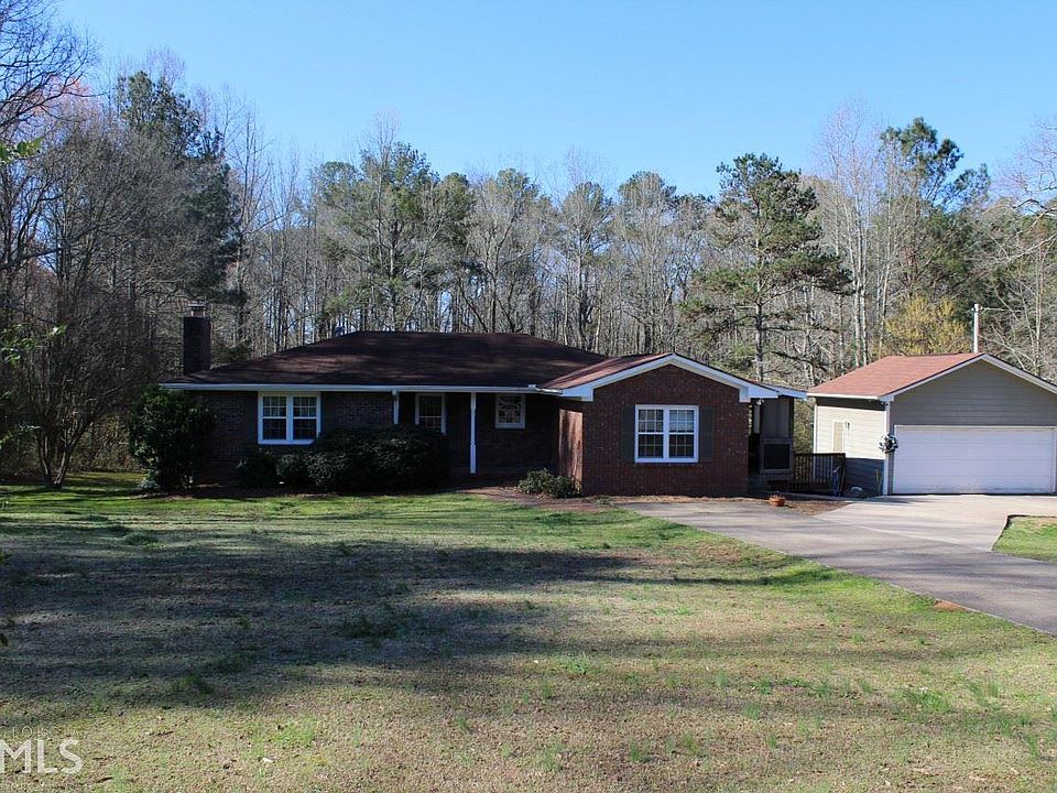 2nd image of 2725 Mountain Rd