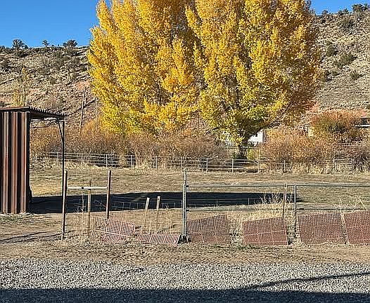 3rd image of 159 E Emerald Ln