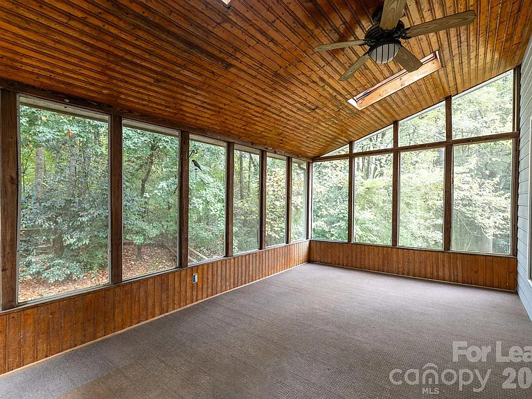 5238 Downing Creek Dr — Photo 32