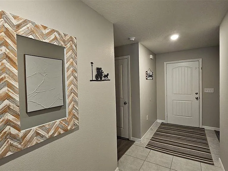 308 Lake Lucerne Way — Photo 5