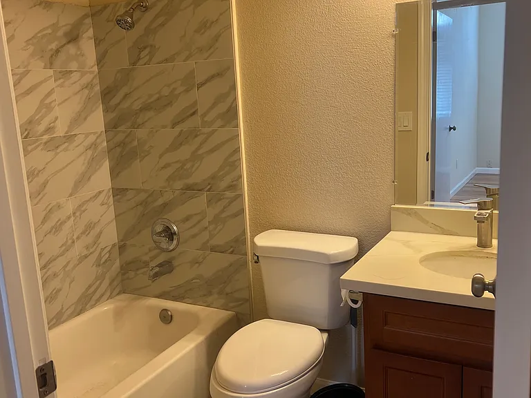 2010 Starling Way — Photo 10