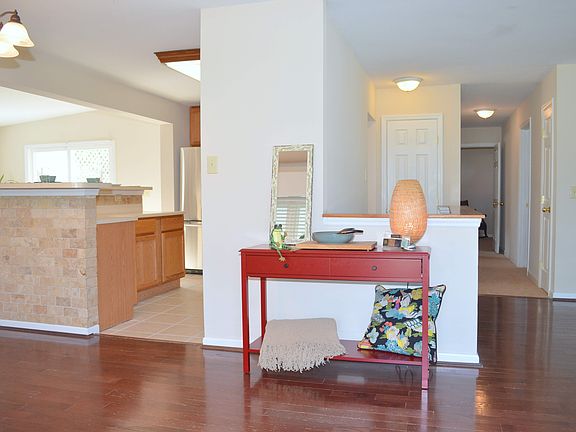 2nd image of 4121 Trebor Dr