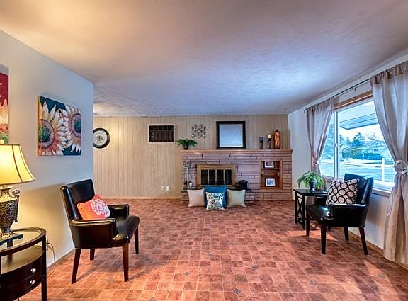 4th image of 15905 E Heroy Ave