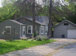 414 S Linden Ave, Westmont, IL 60559