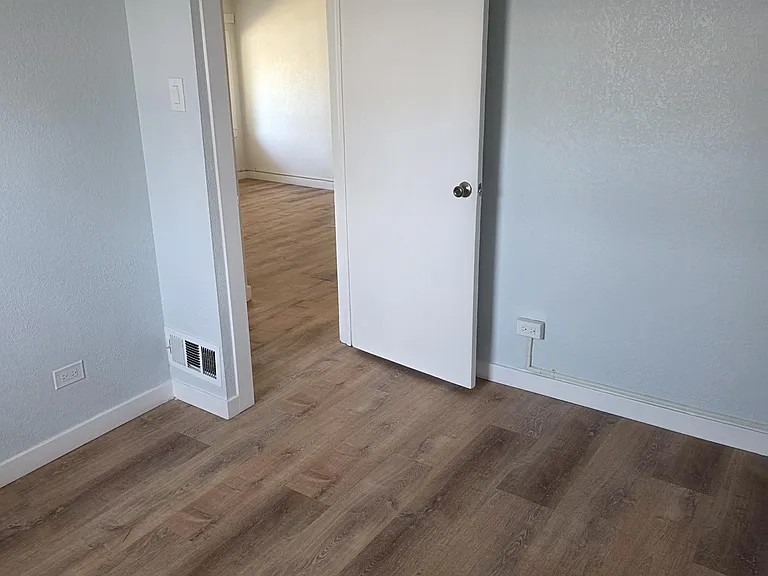 2536 Eaton St — Photo 12