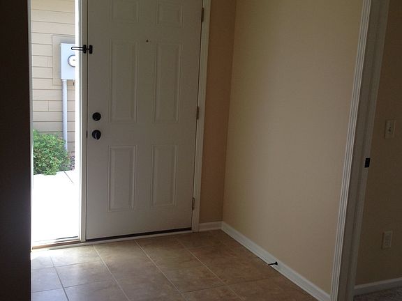 2nd image of 838 Greta Ln
