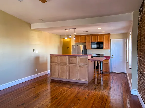 1 E Randall St APT 3, Baltimore, MD 21230