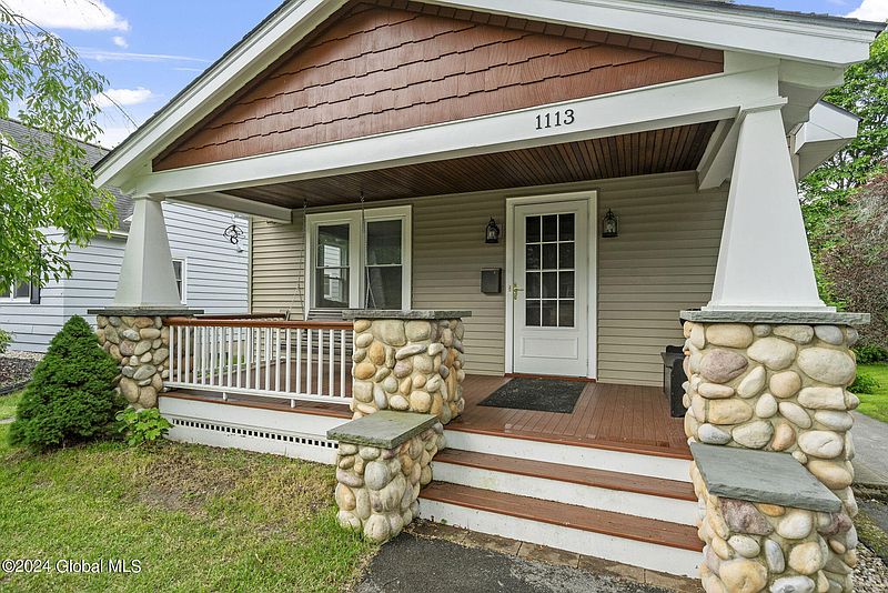 2nd image of 1113 Millington Road
