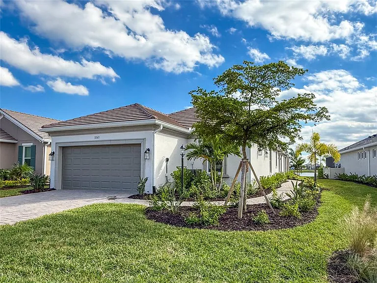 3263 Alba Cir — Photo 4