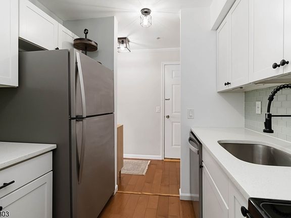 3rd image of 4518 Piedmont Ct