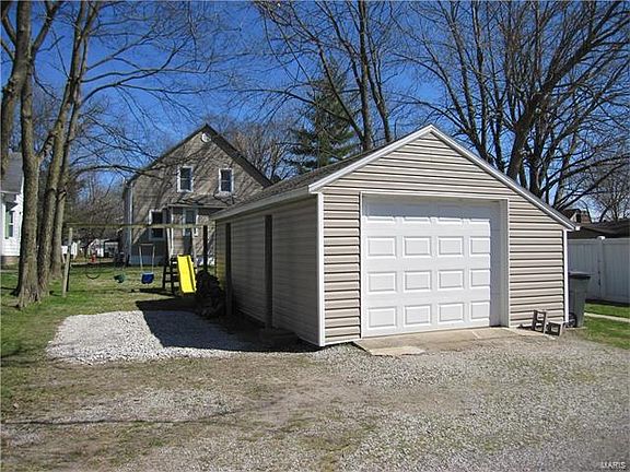 5th image of 1704 Cypress St
