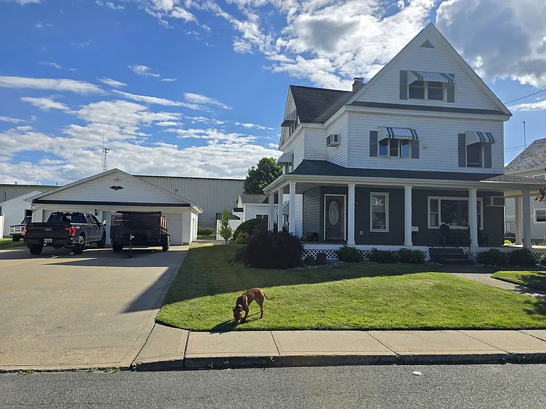 99 Round Lake Ave — Photo 9