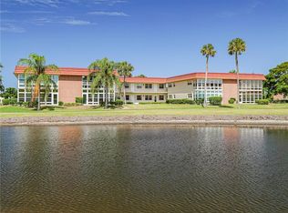 76 Royal Oak Drive #104, Vero Beach, FL 32962