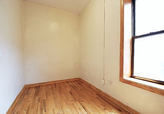 2nd image of 556 W 184th St APT 1E2