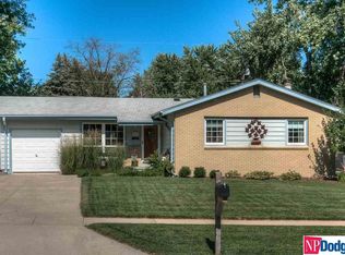 8218 Ralston Ave, Ralston, NE 68127