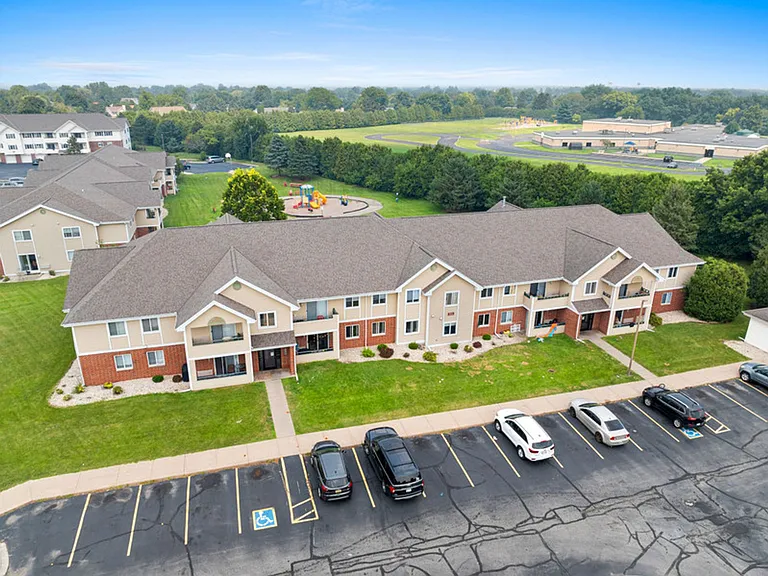 Chestnut Ridge Apartments — Photo 26