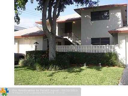 1st image of 1759 NE 40th Pl APT 607