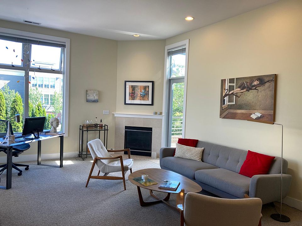 1st image of 202-2412 7th Ave W #202