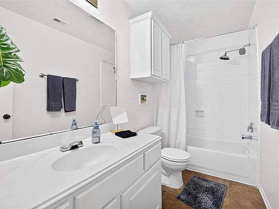 5th image of 1308 Andrews St