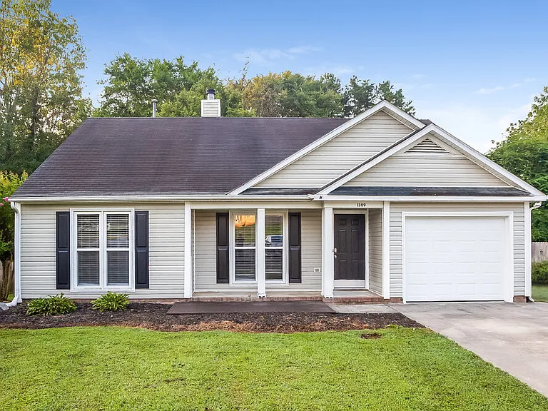 1309 Southwind Ct SW — Photo 1