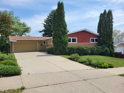 1000 21st St NW, Minot, ND, 58703