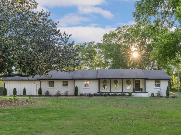 4415 Ricks Ln, Leighton, AL 35646