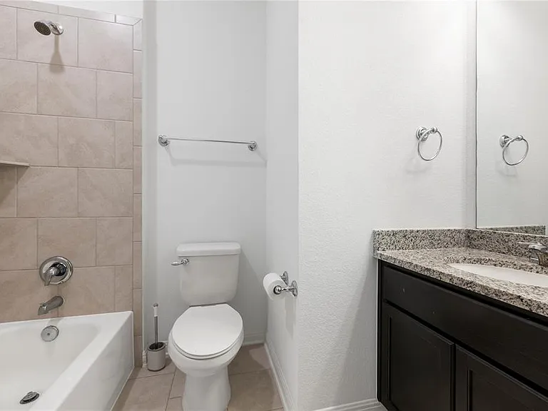 5146 Veranda Ter — Photo 36