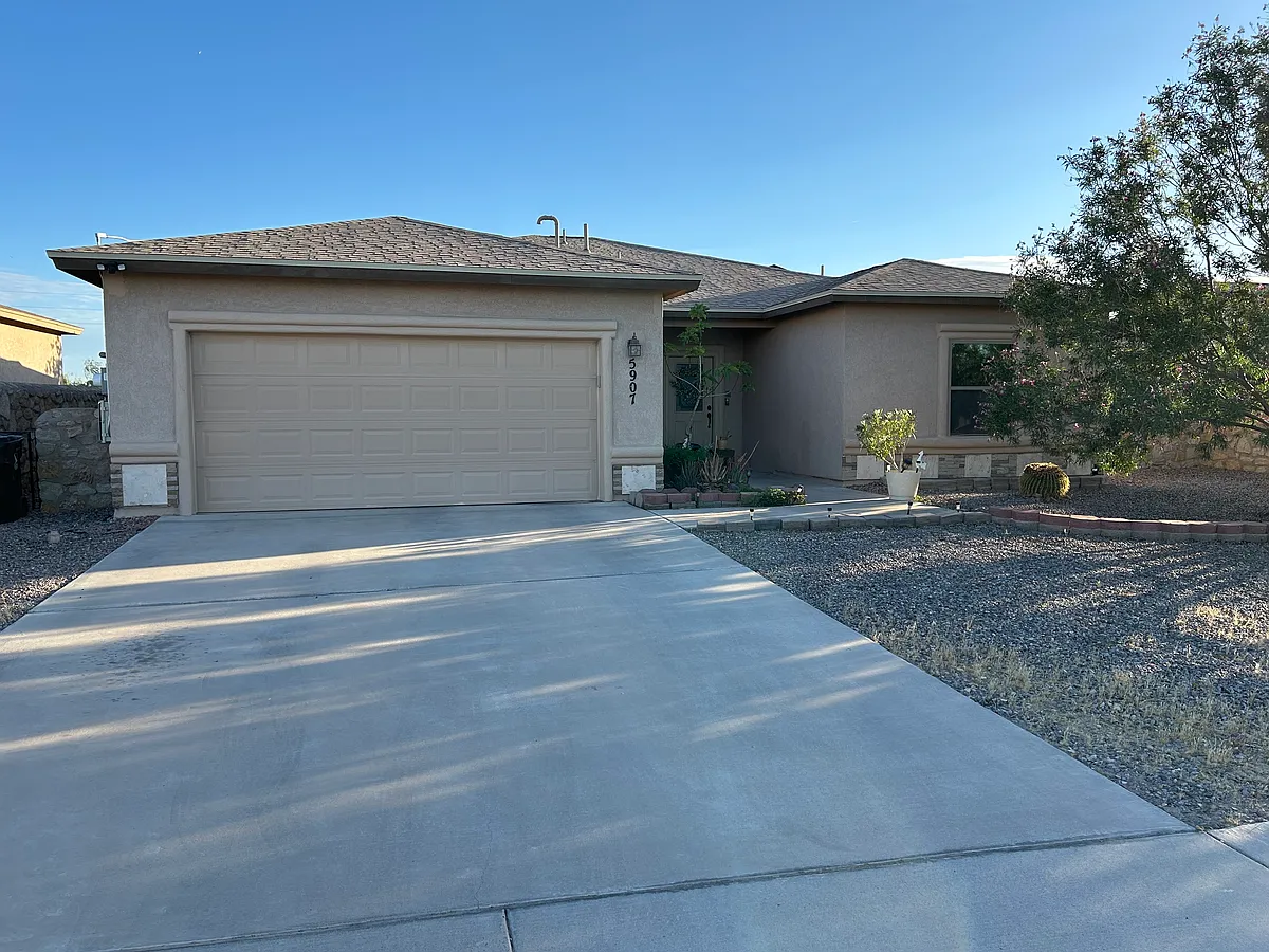 Building Photo - 5907 Speyside Dr