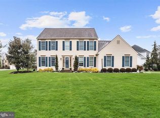 8 Muirfield Ct, Medford, NJ 08055