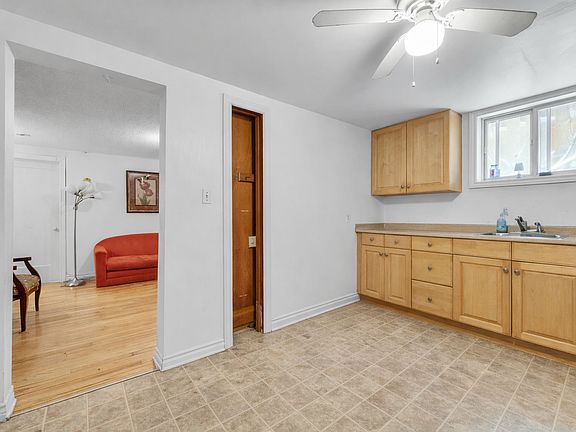 5th image of 88 Goulburn Ave #1498274