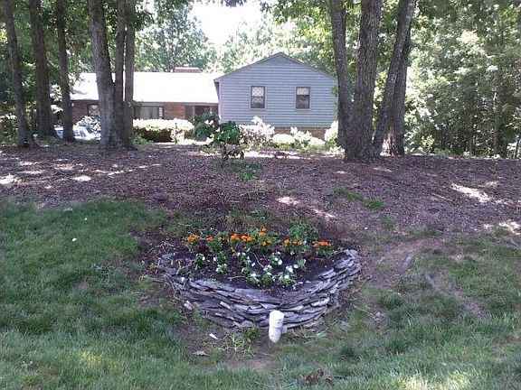 2nd image of 300 Stonewall Jackson Trl