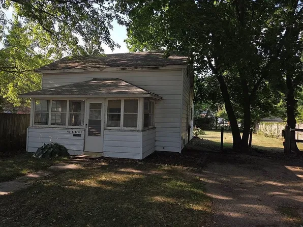 415 W Apple St, Hastings, MI 49058