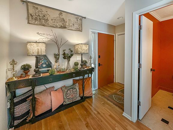 4th image of 4824 Cedar Dr
