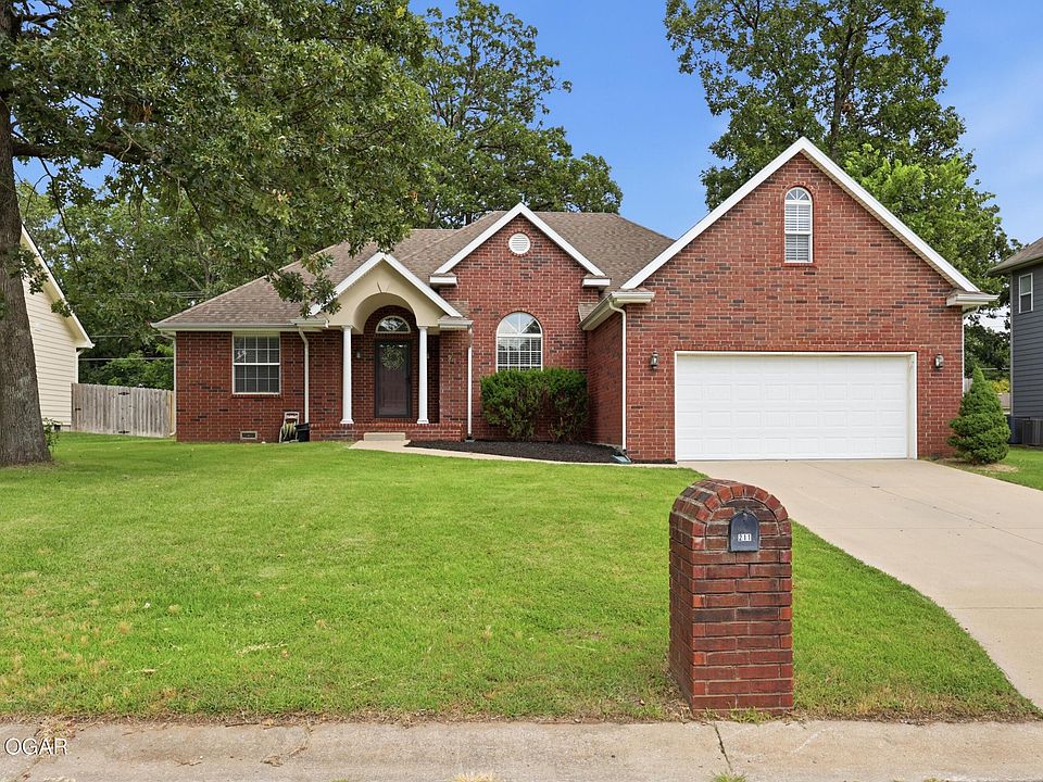 1st image of 211 Anita Dr