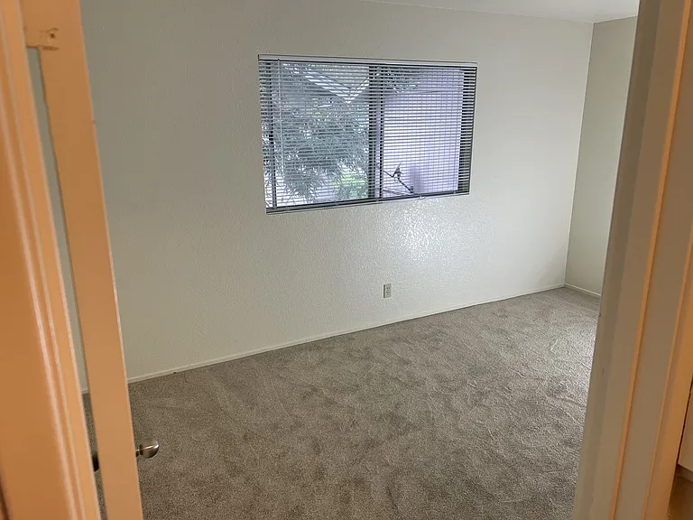 Meadow Oaks Apartments — Photo 5