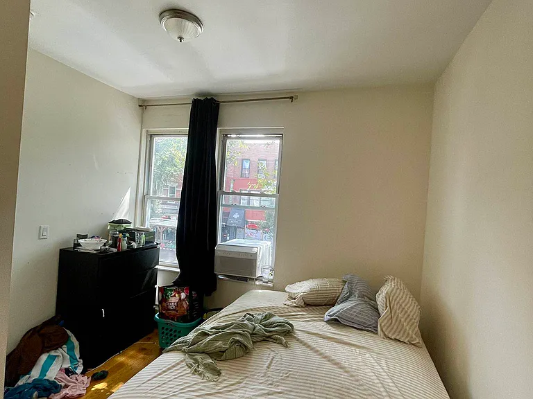 3211 Broadway #2 — Photo 8