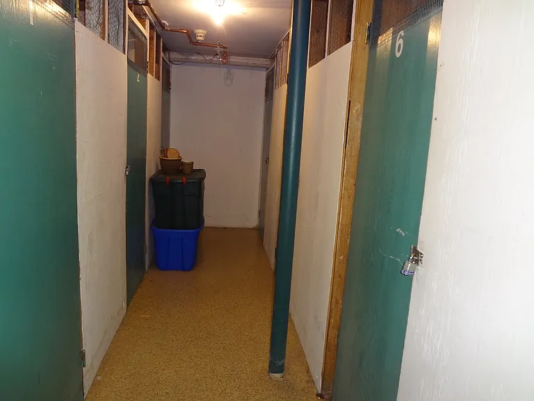 929 Casey Ct #6 — Photo 17