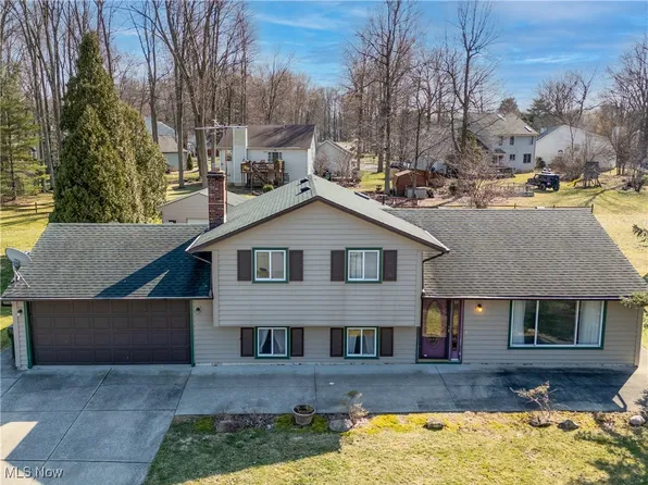 33771 Gail Dr, North Ridgeville, OH 44039