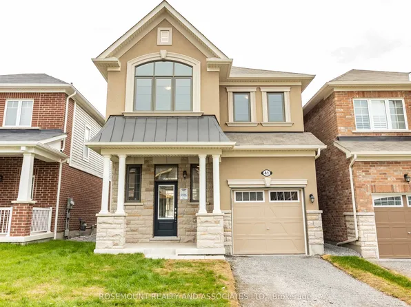 41 George Holley St, Whitby, ON L1P 0G4