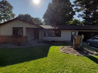 13 Greenway Dr, Goshen, IN 46526