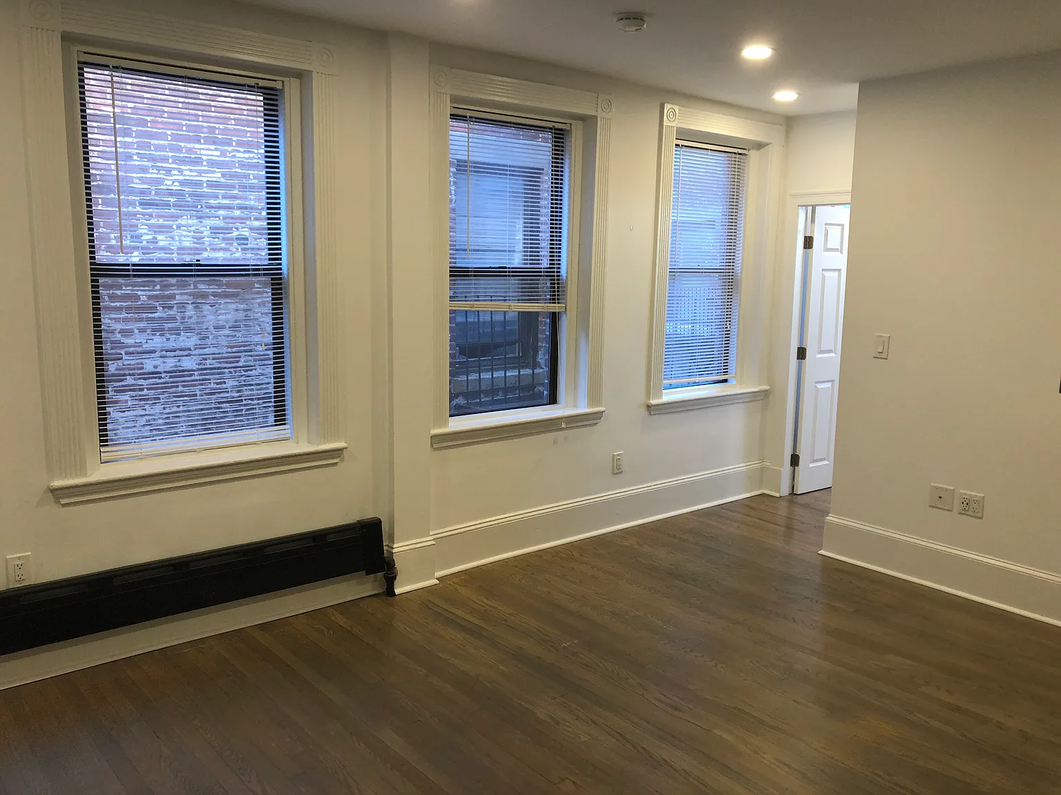 1 bed, 9999 sqft, $3,300 — Photo 3